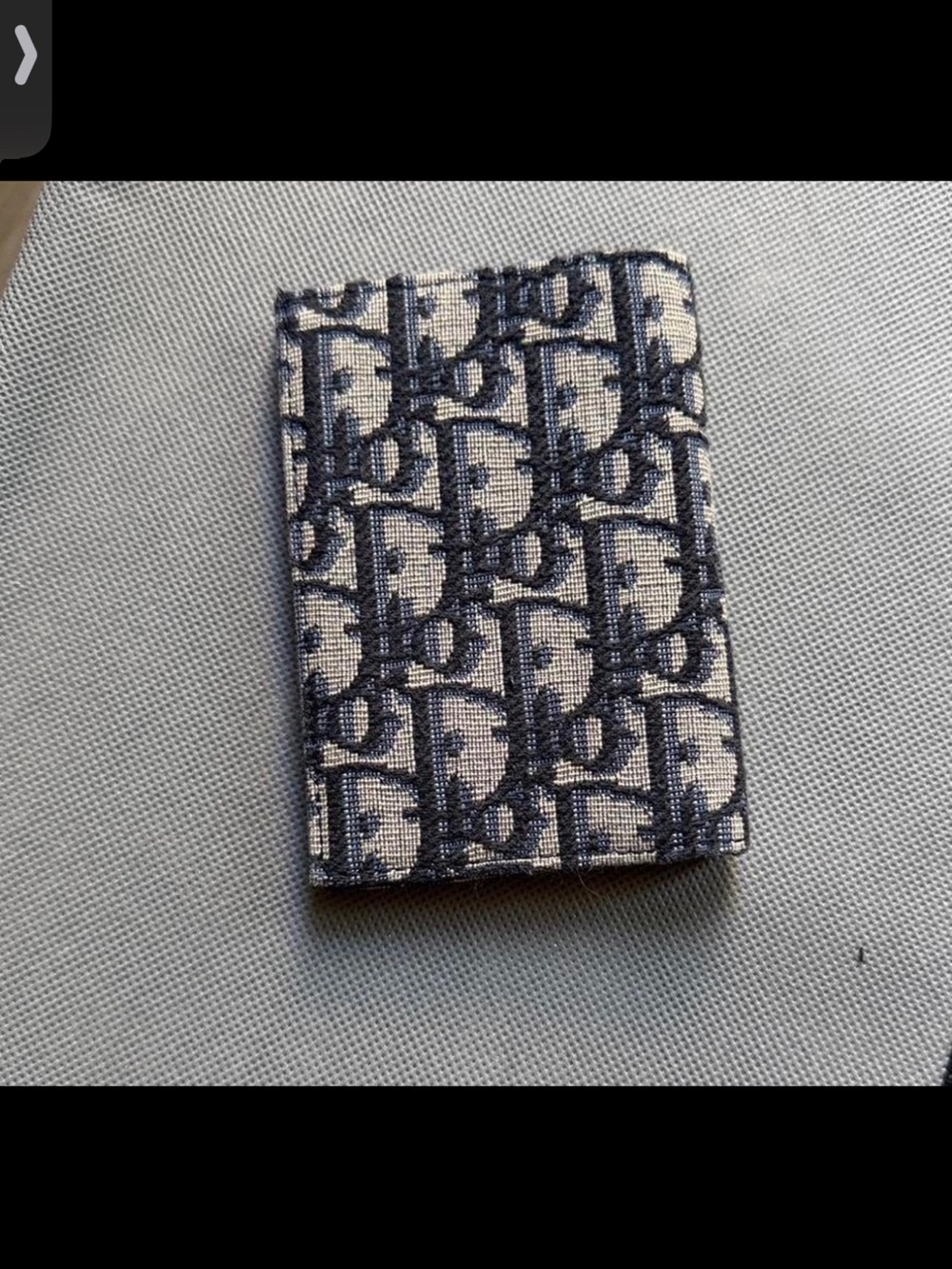 Dior Bifold Card Holder
Beige and Black Dior Oblique Jacquard